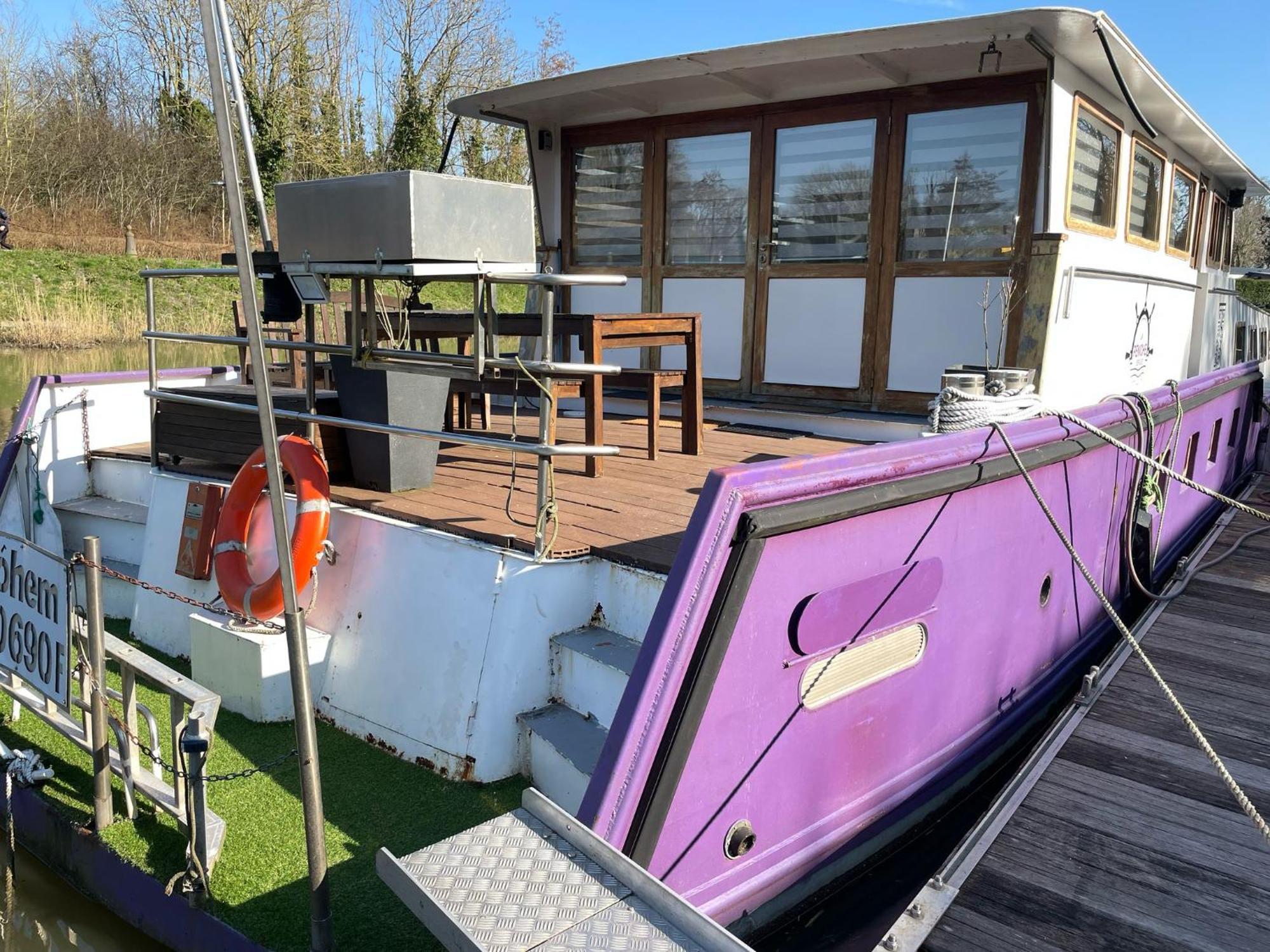 Nuit Insolite A Bord D'Une Peniche, 6 Personnes Bergues Eksteriør bilde